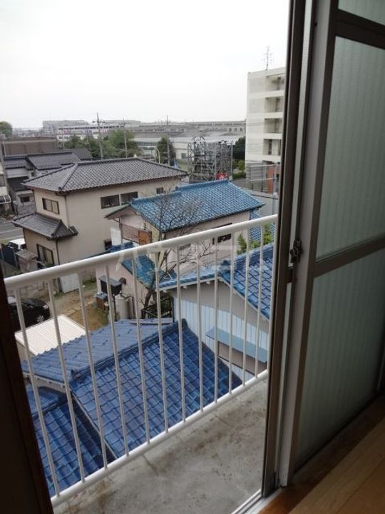 難波ビルの内装