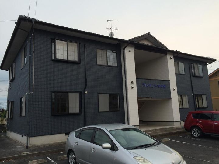 プレサント辻の城の外観