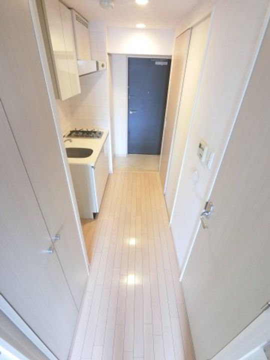 千葉県船橋市本町6(マンション)の賃貸物件の玄関