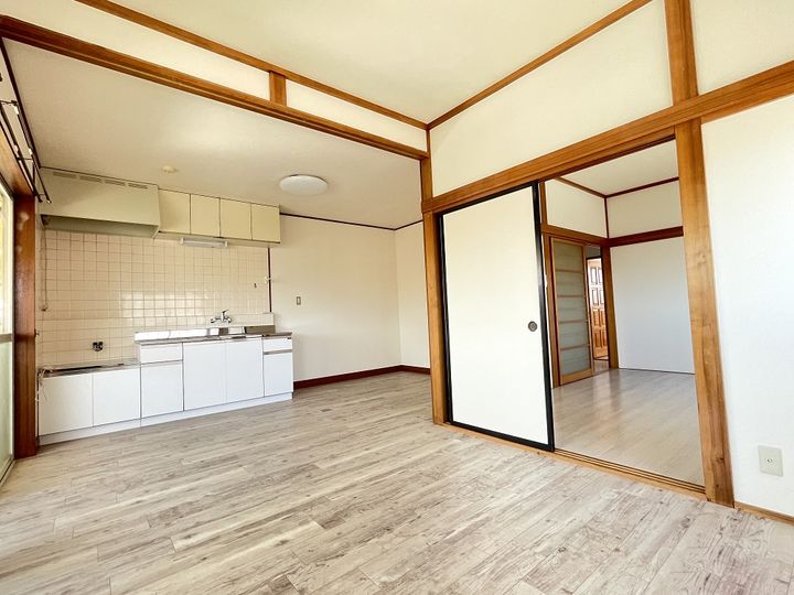 KMハイツの居間