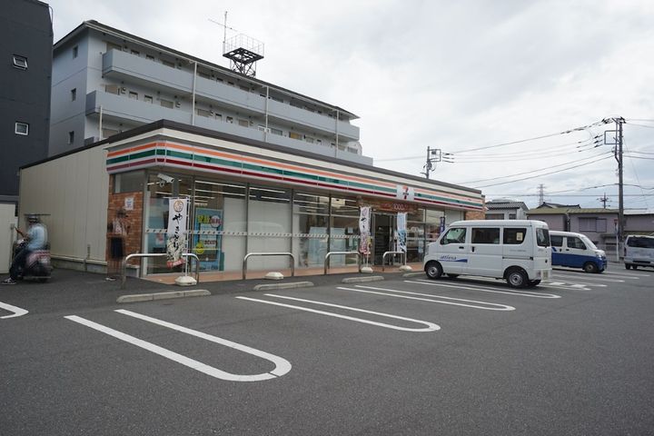 フォルビート伊勢原の周辺