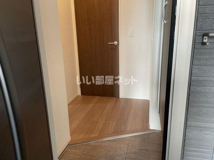 栃木県小山市三峯1(アパート)の賃貸物件の玄関