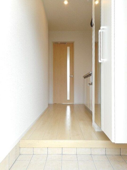 ステーションハウス・Mの玄関