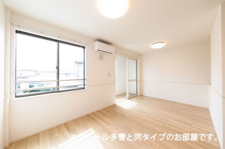 (仮)大西町アパートの居間