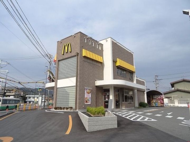 ヒルトップ シャトーの周辺