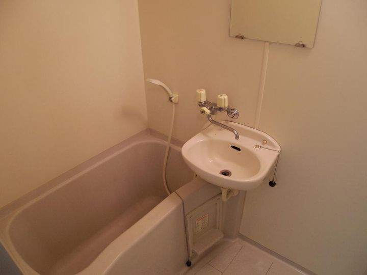 ディア.ウインケル.Y2の風呂