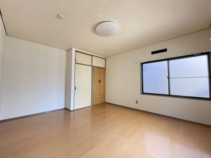 コーポ網川原の内装