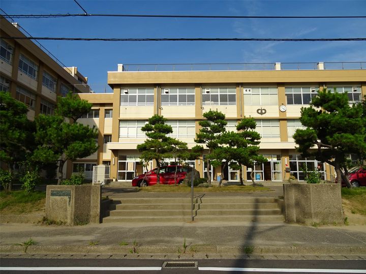 コーポ網川原の周辺