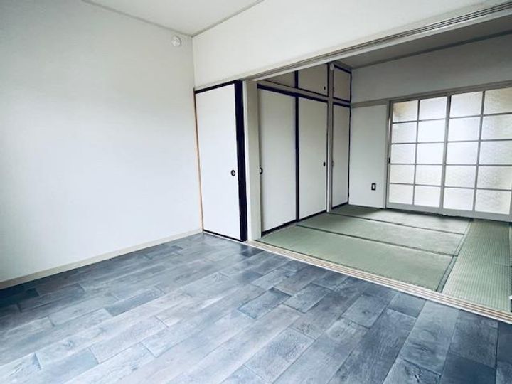 フジパレス中町の居間