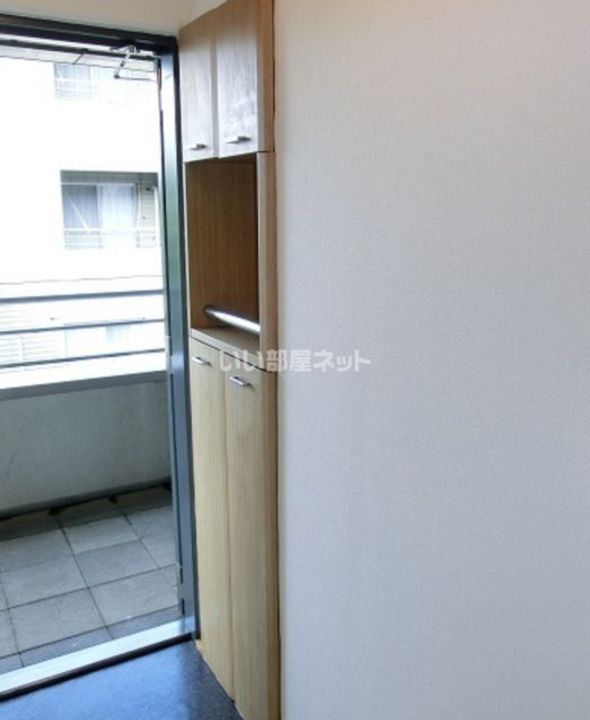 細田マンション Bの玄関