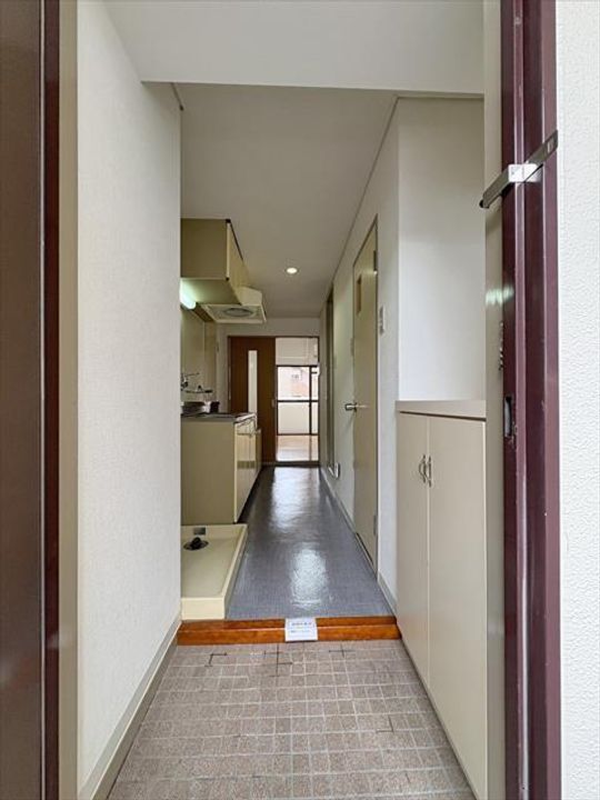 サンシャイン緑町IIの玄関