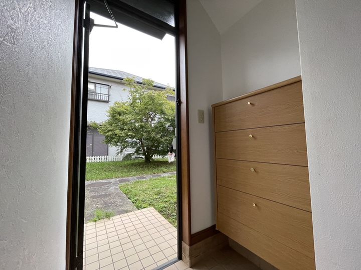 千葉県館山市国分(一戸建)の賃貸物件の玄関