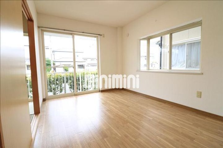 シティハイツ中岩田Aの居間