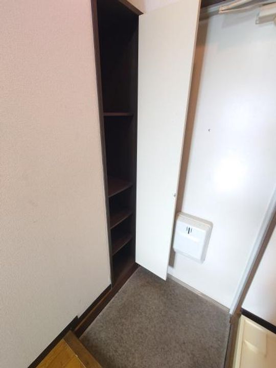 ドルチェ中里の玄関