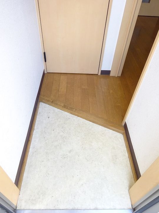 東京都杉並区下井草2(アパート)の賃貸物件の玄関