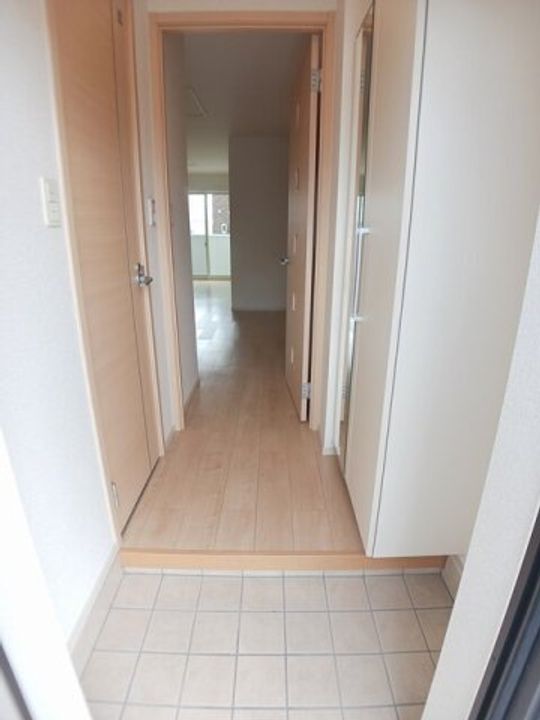 フォルシュメリー・ガーデンIIAの玄関