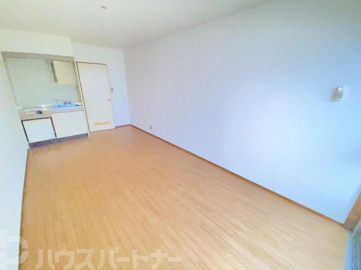 美工中山ハイツの居間