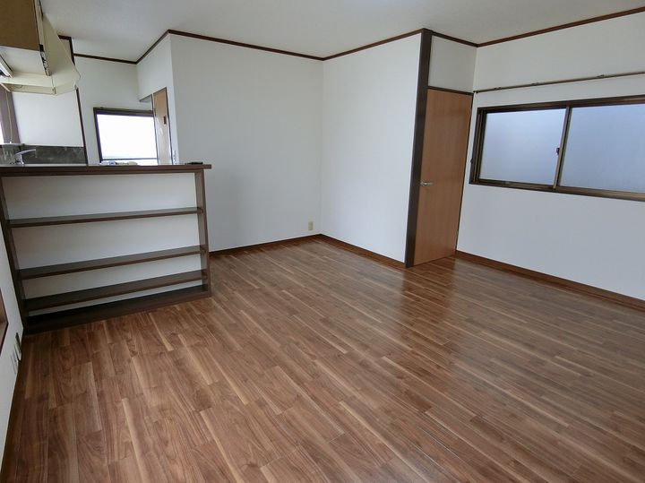 森下ニット建物の居間