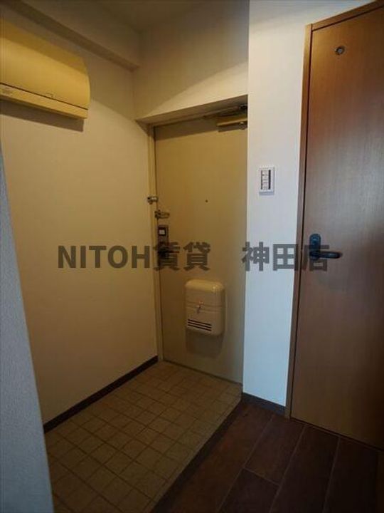 東京都中央区日本橋富沢町(マンション)の賃貸物件の玄関