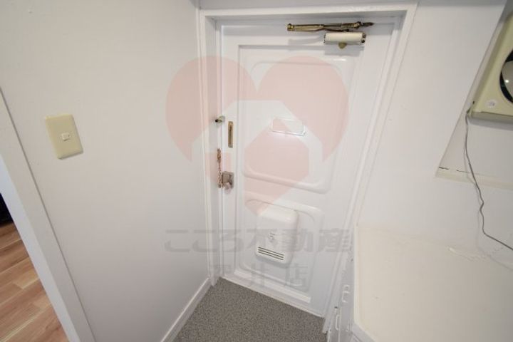大阪府泉北郡忠岡町馬瀬3(マンション)の賃貸物件の玄関