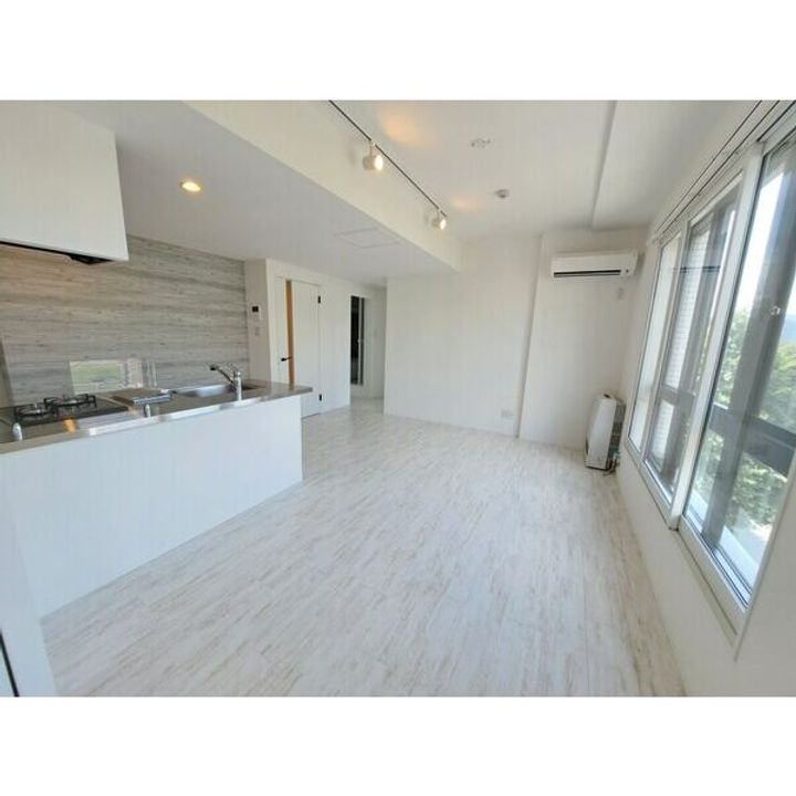 シティレジデンス南9条の居間