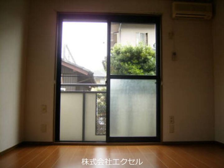 東京都日野市平山5(アパート)の賃貸物件の居間