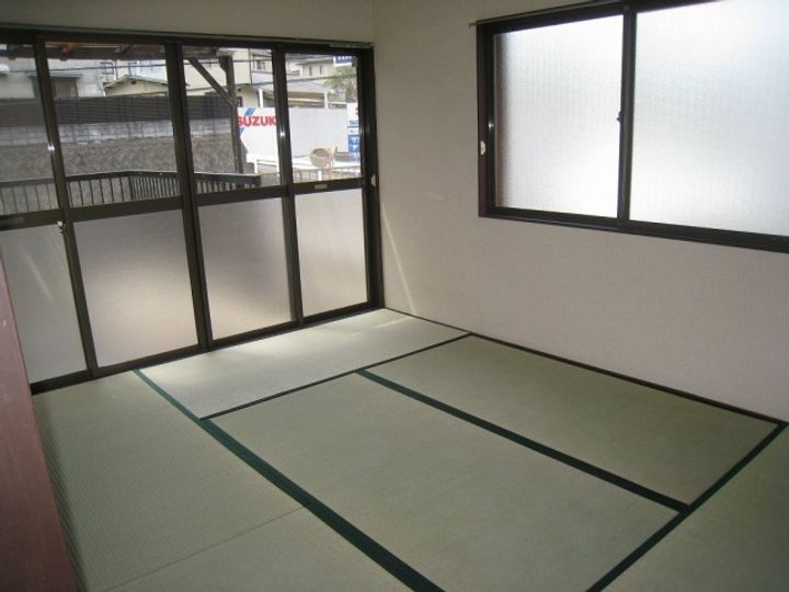 広島県広島市東区中山西1(一戸建)の賃貸物件の居間