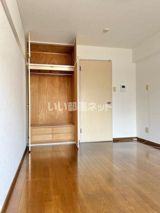 ケーズオーパスワンの内装