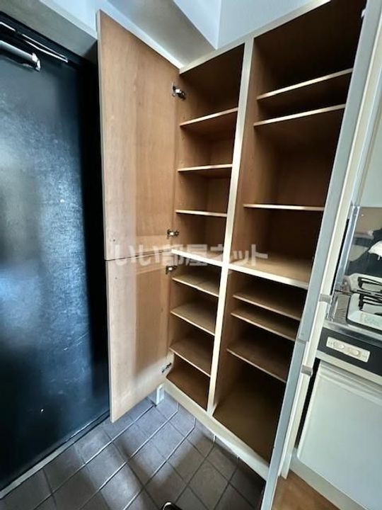 ケーズオーパスワンの玄関