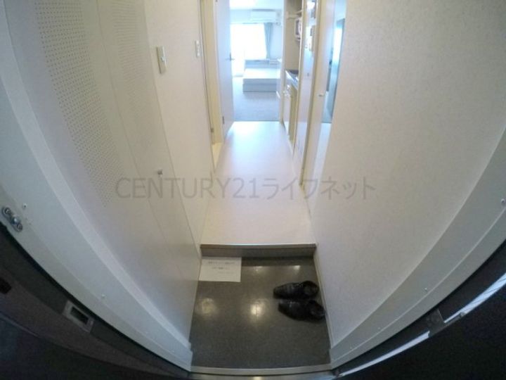 大阪府吹田市垂水町3(マンション)の賃貸物件の玄関