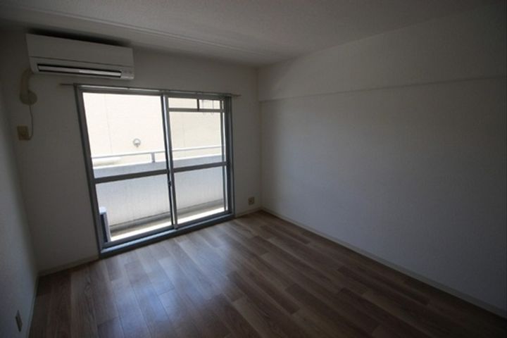 ウエストプラザ新保の内装