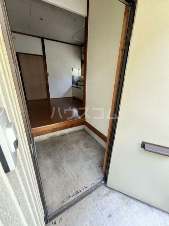 神奈川県秦野市千村2(一戸建)の賃貸物件の玄関