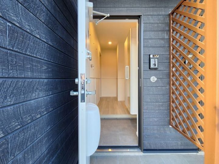 アリュールIの玄関