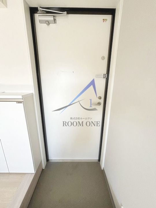 東京都荒川区南千住2(マンション)の賃貸物件の玄関