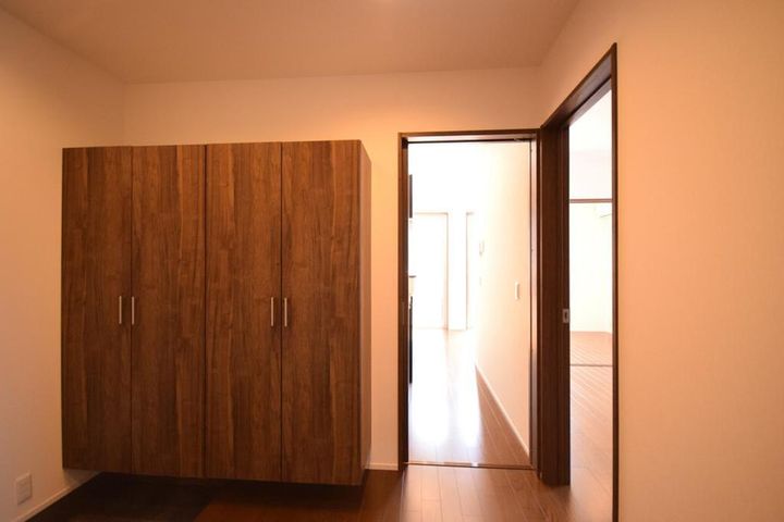 GARBO TAMANAWAの玄関