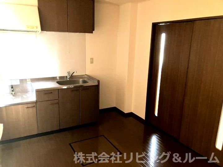 サンハイムASAOの居間