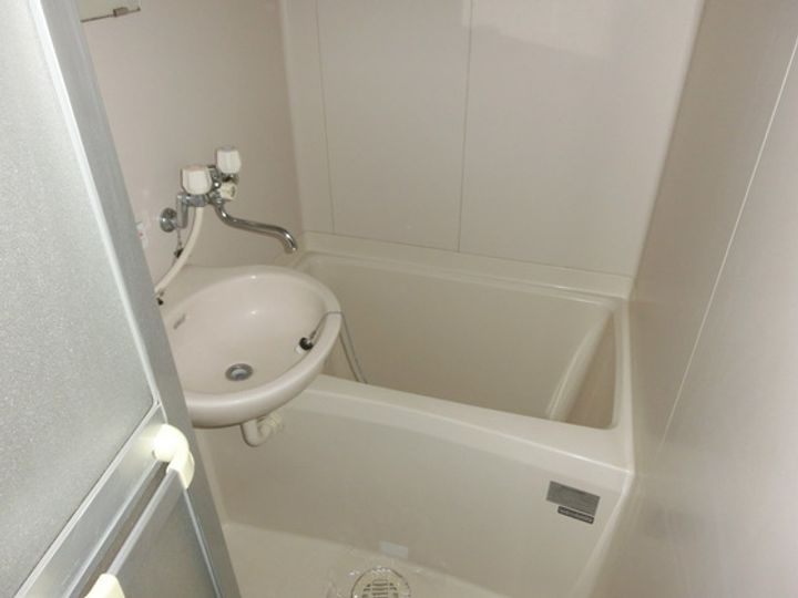 TOURE DE L‘AUBEの風呂