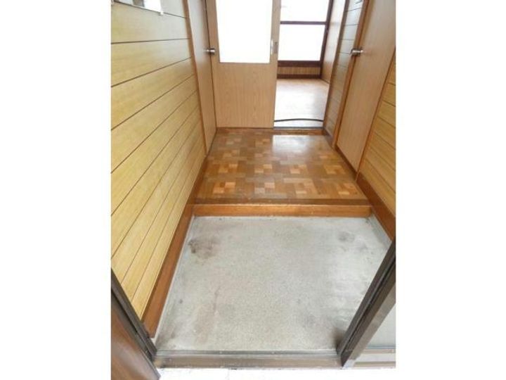 ひまわりハイツII(鳥取北)の玄関