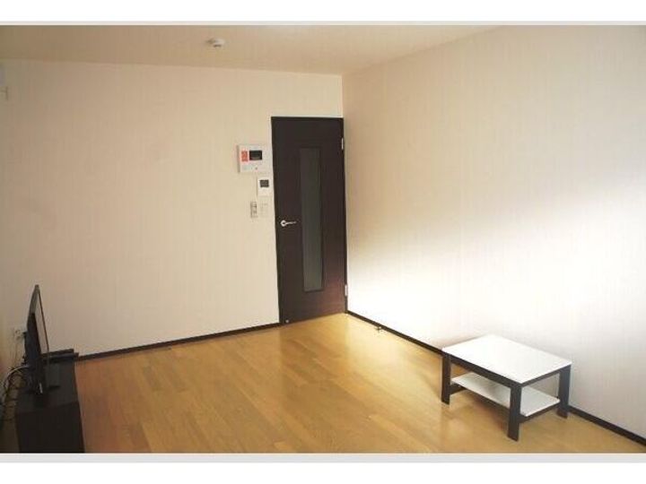 岐阜県多治見市陶元町(アパート)の賃貸物件の居間