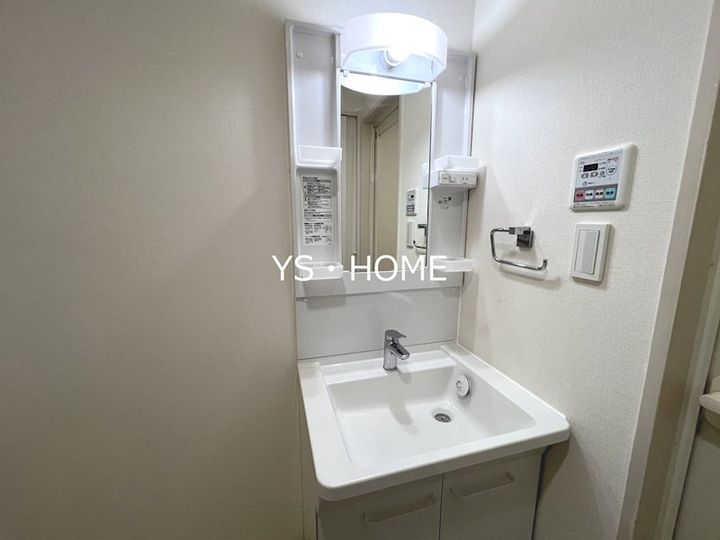 コントラーダ ウノの内装