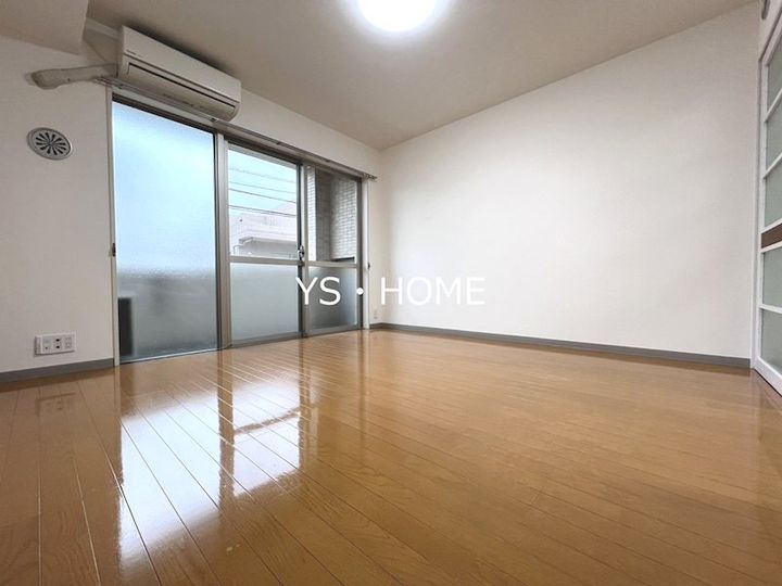 コントラーダ ウノの内装