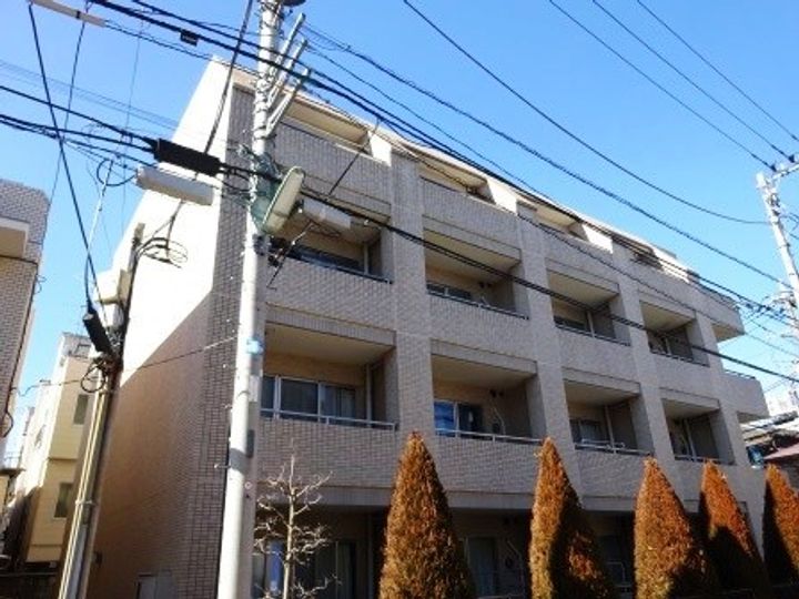 コントラーダ ウノの外観