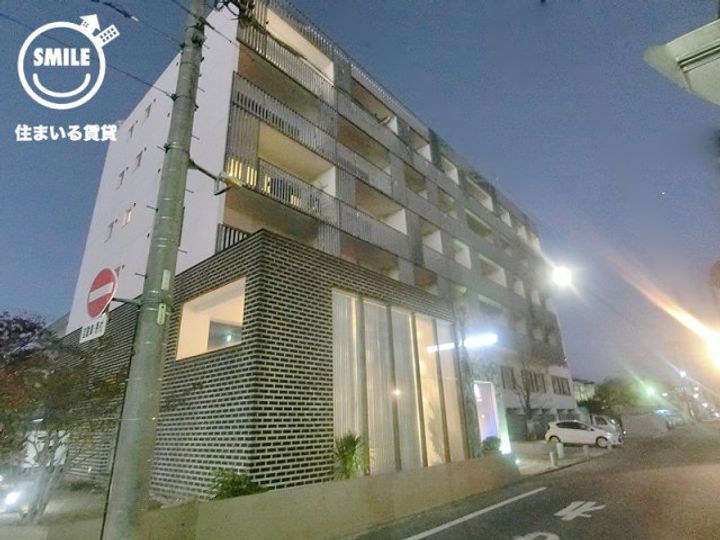 FLATS GAZERYの居間