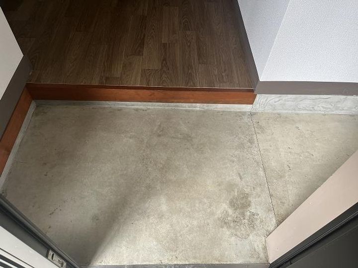 コーポ大安の玄関