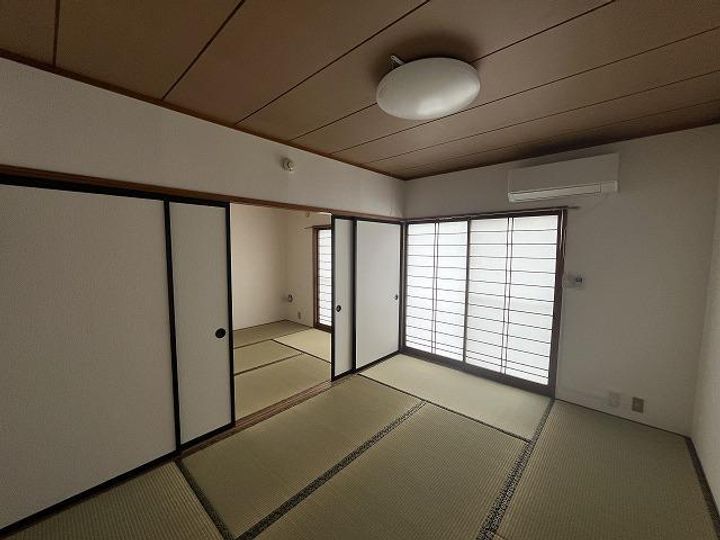 コーポ大安の居間