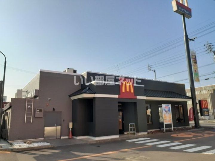 シャーメゾン国領 A棟の周辺