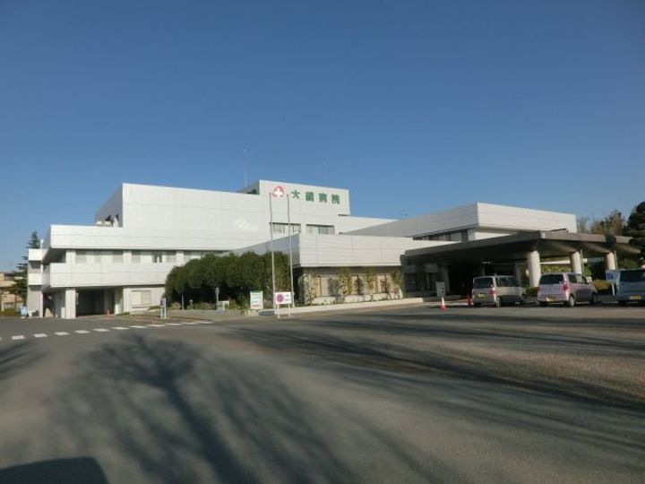 ティアラの周辺