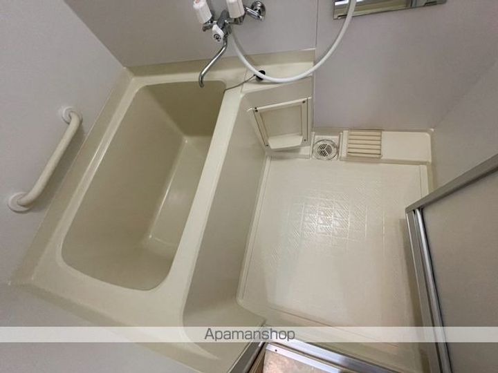 マーガレットIIIの風呂