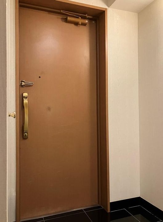 ファミールグラン等々力の玄関