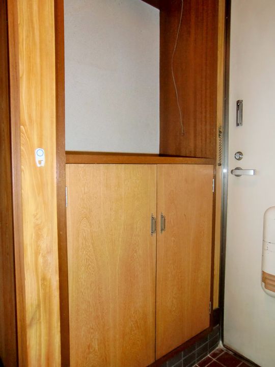 高見ヶ丘コーポの玄関